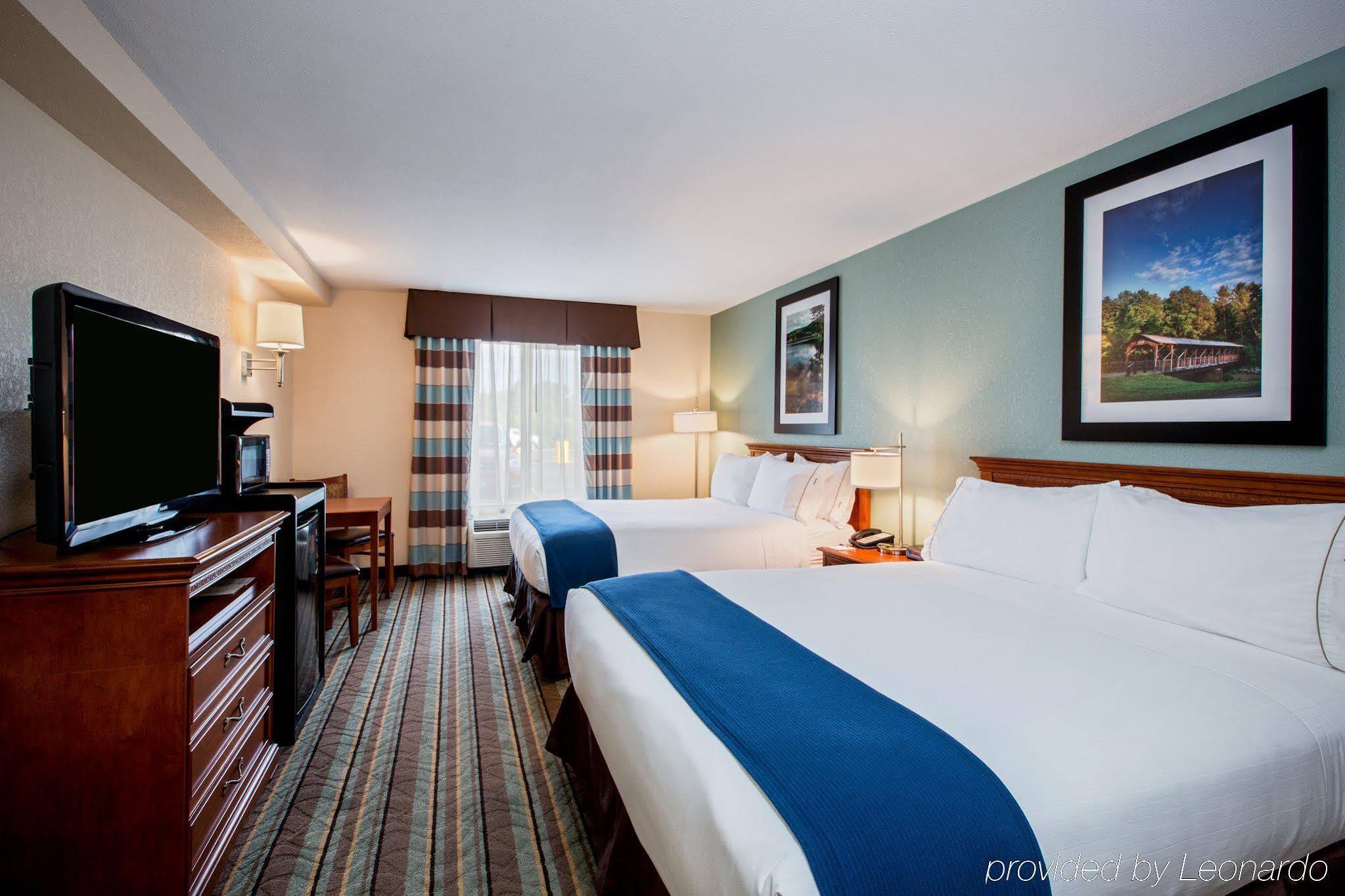 Holiday Inn Express & Suites Salamanca, An Ihg Hotel Екстериор снимка